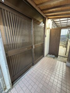 【空き家長崎】東町⑩　玄関・犬走